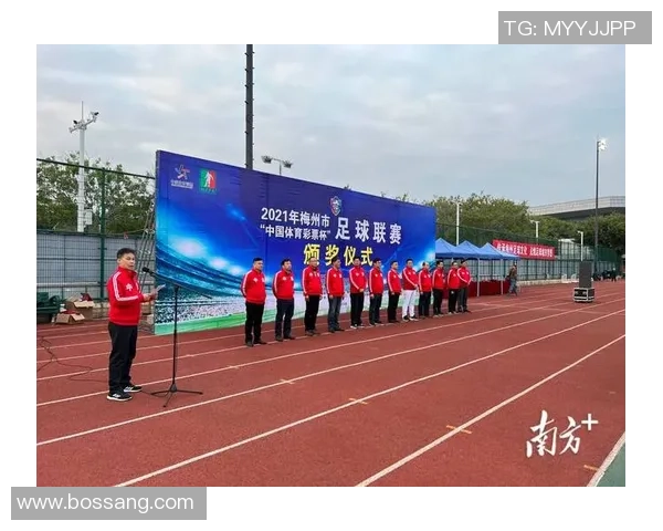 2023年香港足球明星闪耀赛场展现非凡才华与拼搏精神