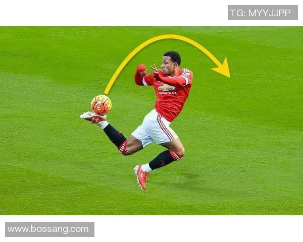 足球明星的精彩瞬间与犯规集锦揭示运动的另一面